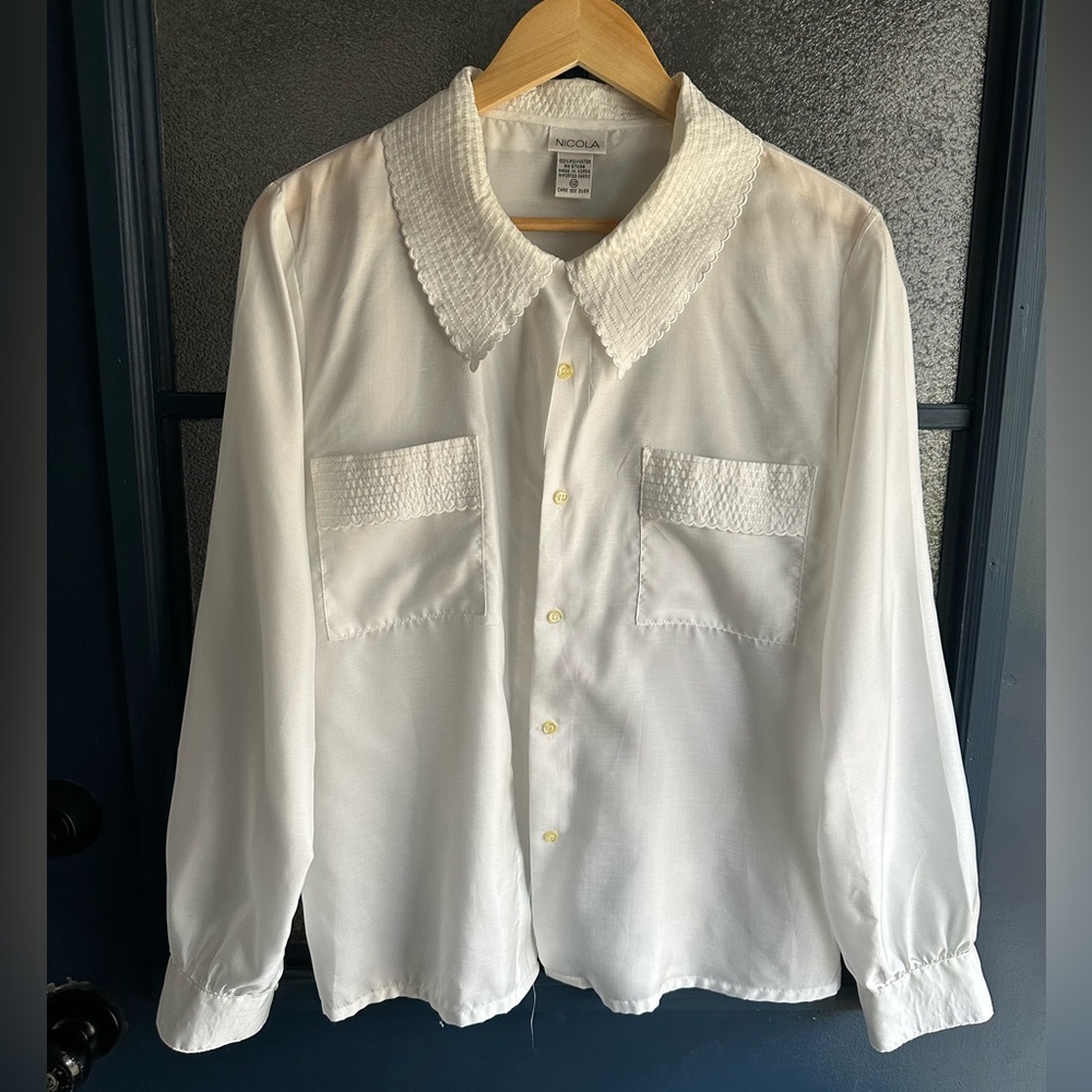 NICOLA White Textured Collar Blouse